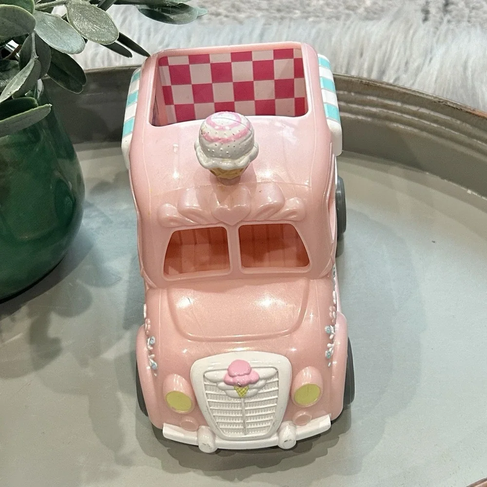 Fisher Price Loving Family Sweet Streets Ice Cream Truck‎ Playset Dollhouse Toy